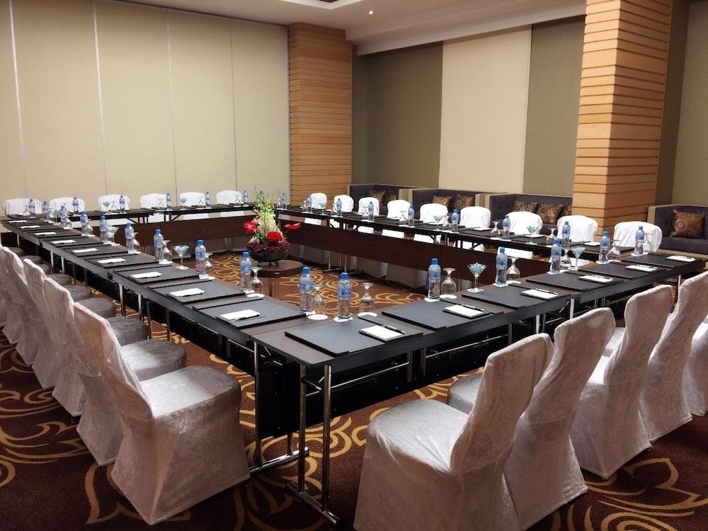 Ramee Rose Hotel Manama Eksteriør bilde